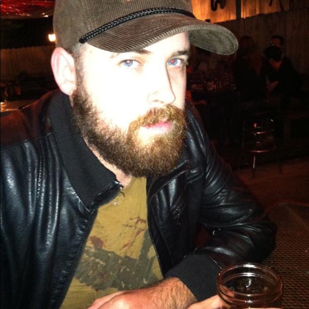 Meet your Posher, Adam